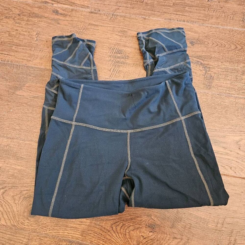 Athleta Mantra Mesh Abyss Teal Capri Active Pants